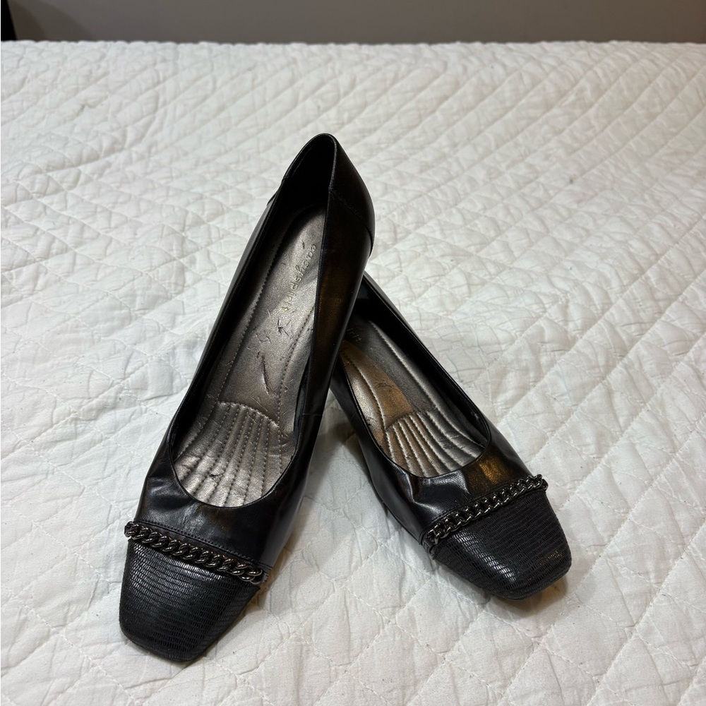 Easy Spirit Black Chain Detail Loafers